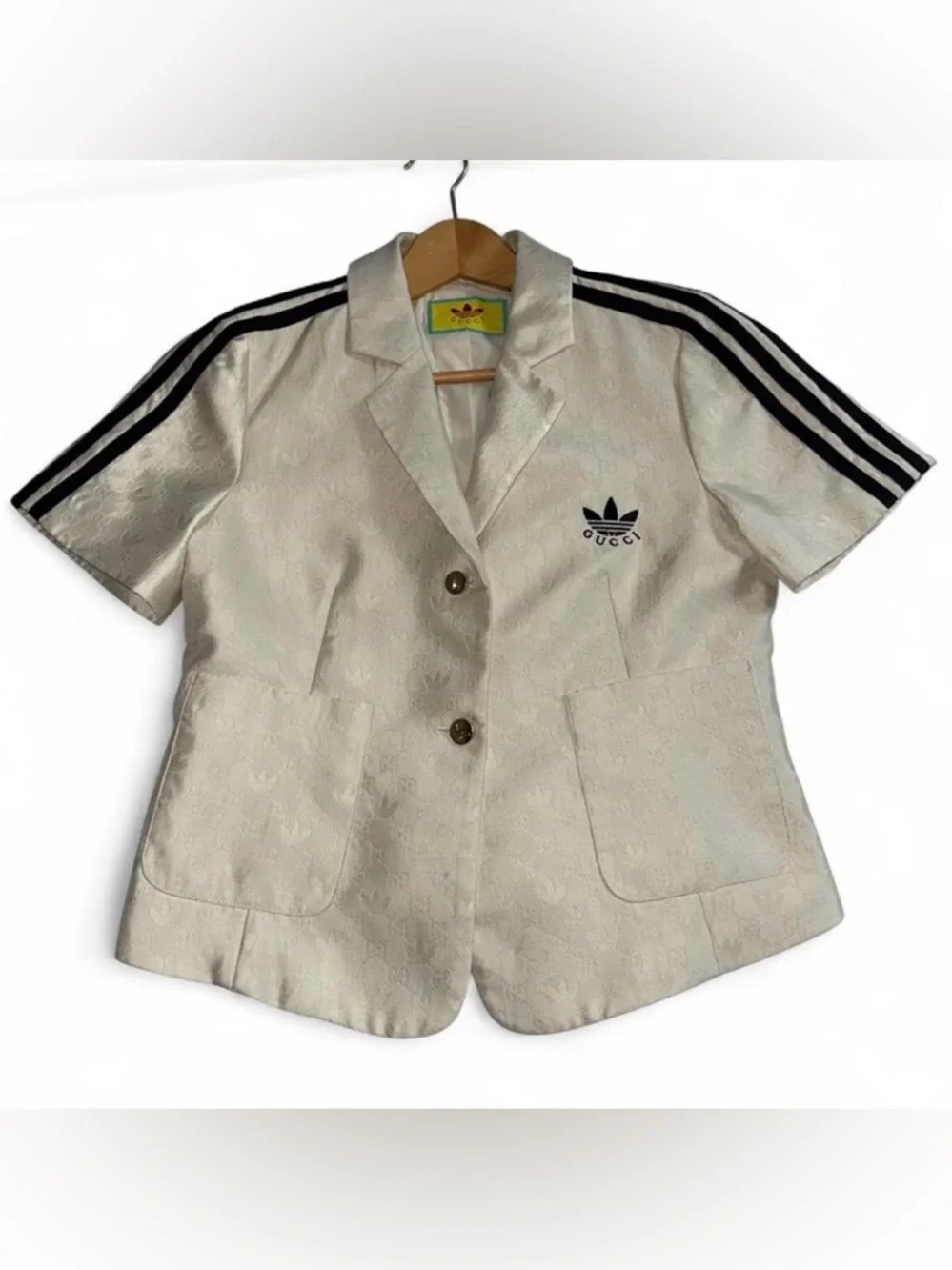Adidas x Gucci: cream pleated skirt and blazer set - Picture 4 of 8